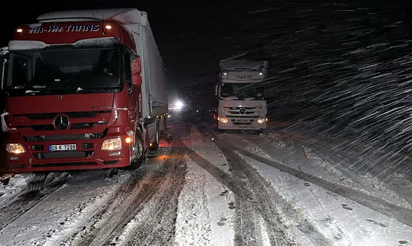 Bakanlık Açıkladı: Afyon'da 3 Ana Yolda Tır ve Çekicilere Yasak
