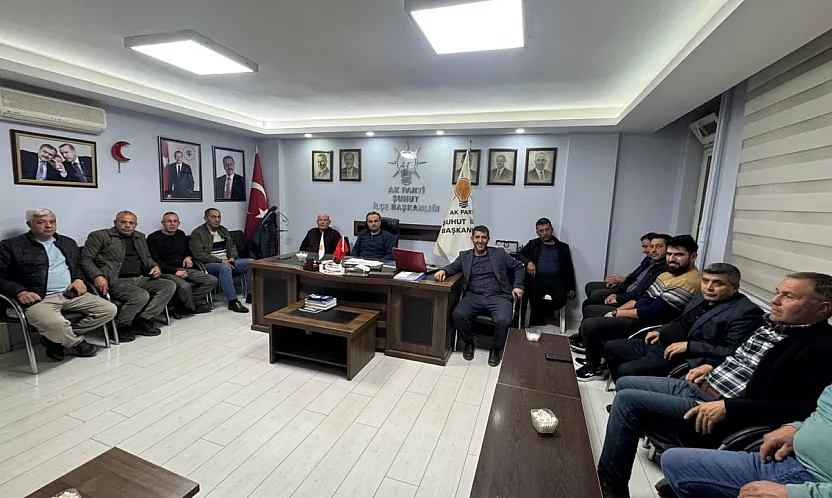 Başarılı Teşkilata AK Parti'den Gümüş Rozet