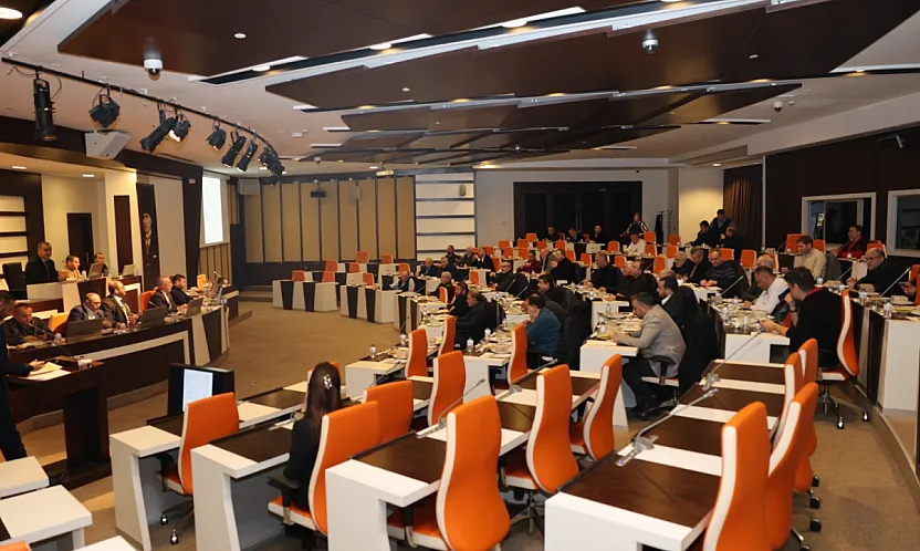 'Bayrağımız Onurumuz, Bağımsızlığımızın Simgesidir'