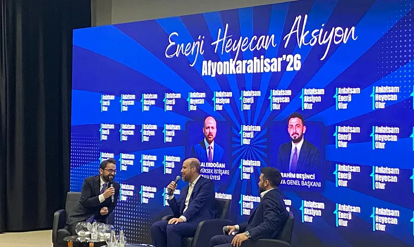 Bilal Erdoğan: Siyaseti Siyasetçiler Yapsın. Biz Toplum İçin Çalışacağız