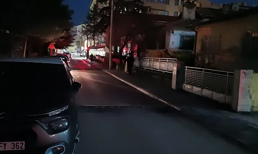 Bilin Bakalım Bu Cadde Nerede...