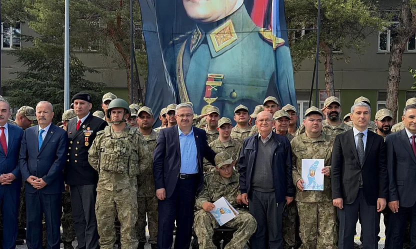 Bir Günlüğüne Asker Olmanın Gururunu Yaşadılar