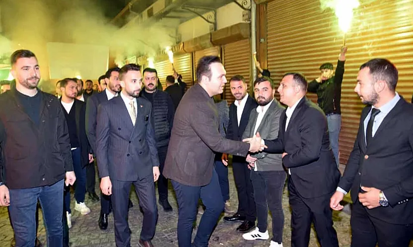 'Biz Dünyanın En Büyük Gençlik Hareketiyiz'