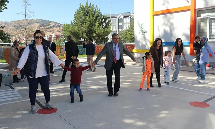 Bu Kez Ders Yok, Oyun Var!