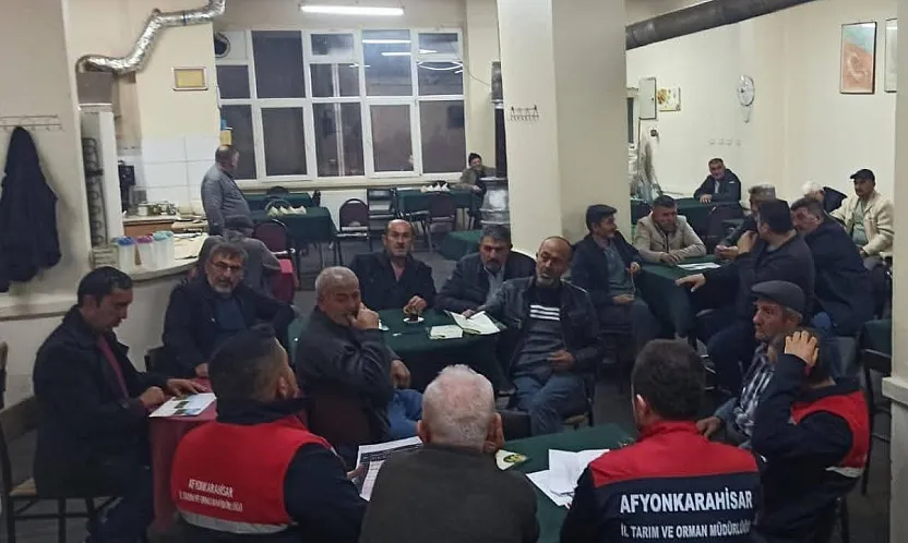 Çiftçi Bilgilendirme Toplantıları Sürüyor