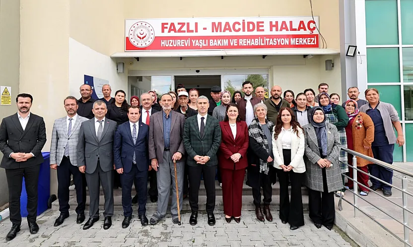Çınarların Gönlüne Misafir Oldular: Vali Aktaş ve Eşinden Yaşlılar Günü'nde Anlamlı Ziyaret