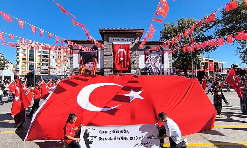 Cumhuriyetimizin 102. Yılında Artık Türkiye Oyun Kuran Kriz Yöneten Ülke