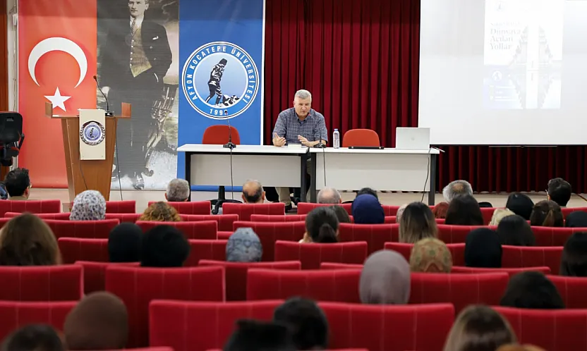 Dekan Koçak: Çok Okuyarak Gezen Bilir