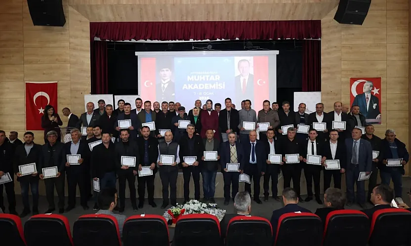 'Demokrasimizin Temeli Muhtarlarımızla Milletimiz İçin Sahadayız'