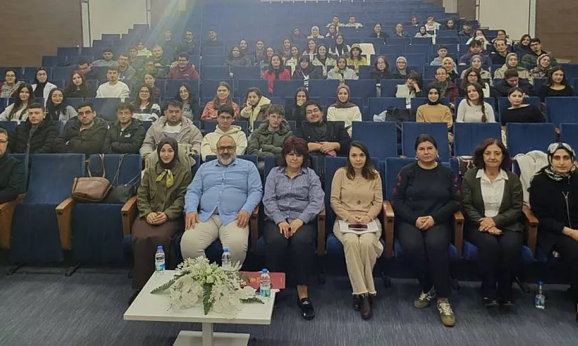 Depo Eczacılığının Ayrıntıları Anlatıldı