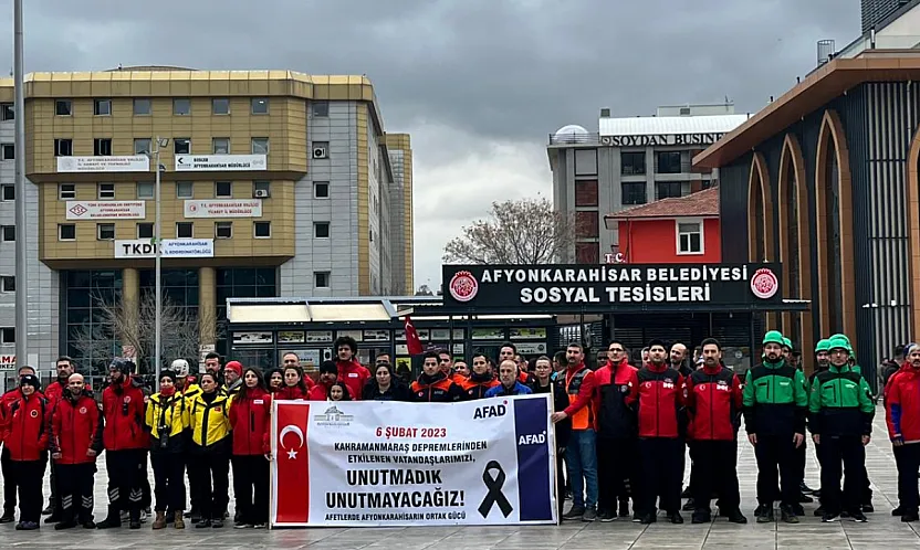 Depremi Yaşayan Vali Yardımcısından 3 Yıl Sonra Yürek Burkan Sözler