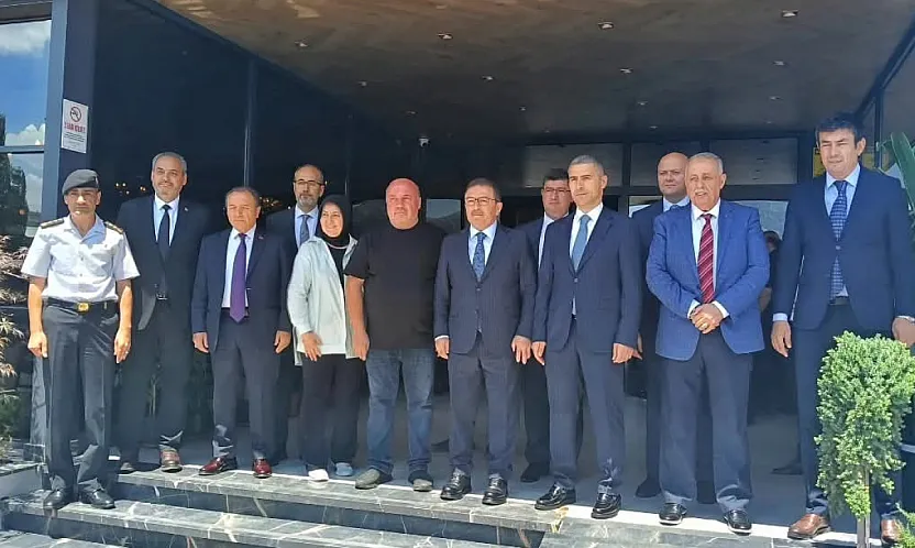 Devlet Protokolü Salim Usta Lokantası Çevre Yolu Şubesi'nde Buluştu