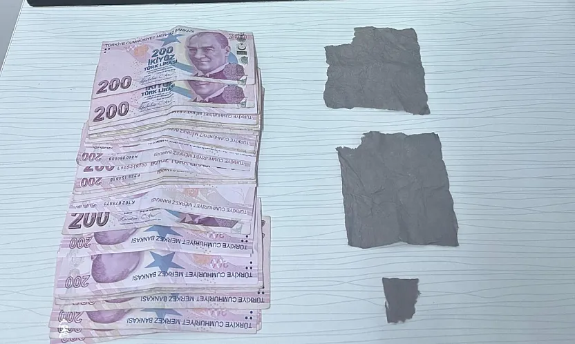Dinar Polisi Sokak Satıcılarına Göz Açtırmıyor