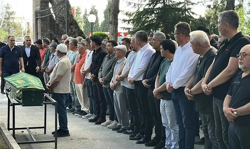 Diş Tedavisi İçin Gitti Kalbi Durdu. 8 Yaşındaki Ela'ya Acı Veda
