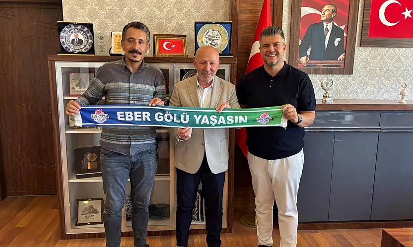 Eber Gölü'nü Kurtaracak İki Proje Masada!