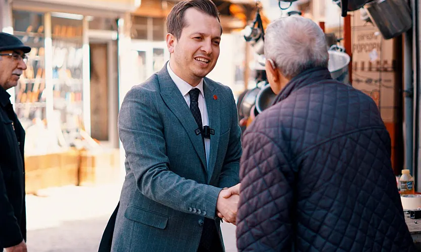 Emekliye Bayram Müjdesi mi Geliyor? 1 Maaş İkramiye Teklifi Yolda!