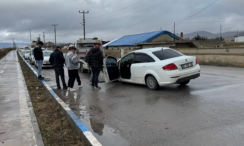 Film Sahnesi Gibi Trafik Kazası!
