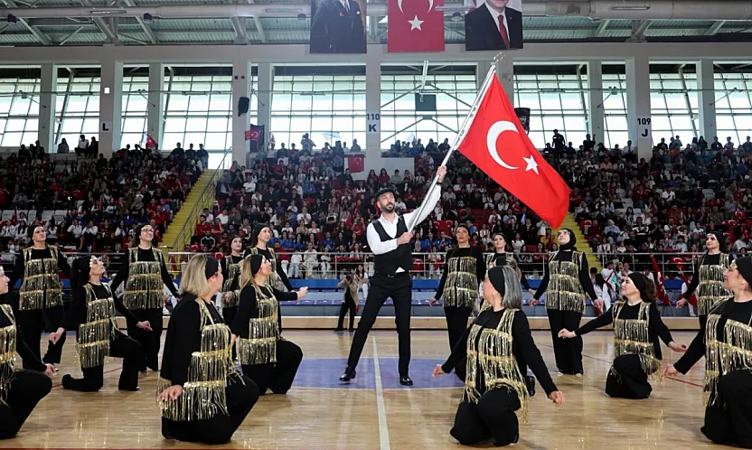 'Geleceğimiz Ve Ümidimiz Gençlikte Saklı'
