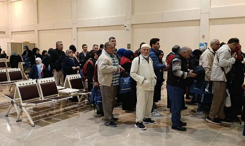 Gönülleri Mekke'de Kaldı. Hisar Turizm'le Umreye Gittiler, Dualarla Döndüler