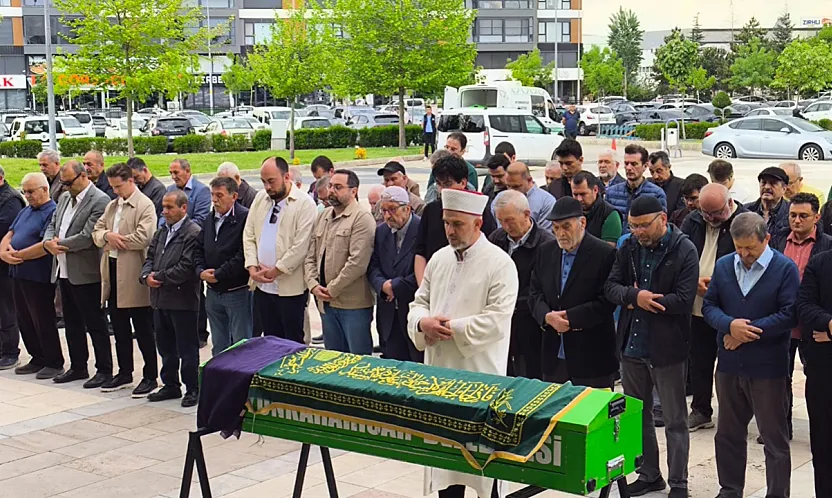 Hayırsever Enise Diler Son Yolculuğuna Uğurlandı