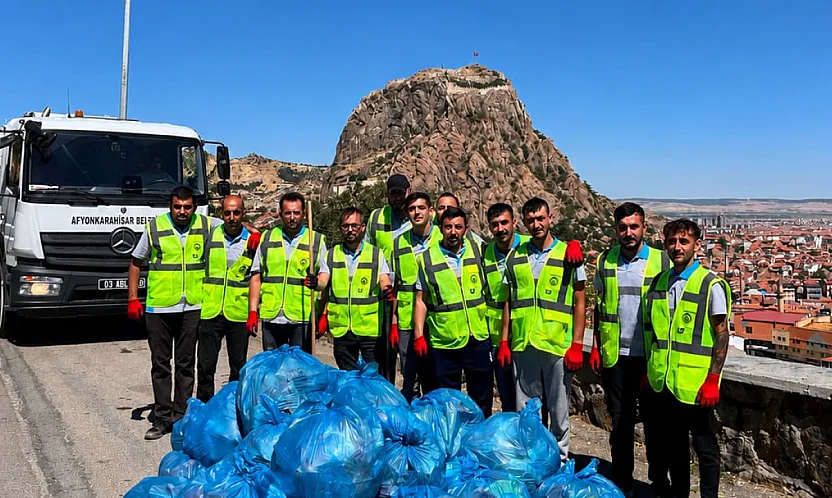 Hıdırlık'ta Şoke Eden Manzara! Torba Torba Toplandı