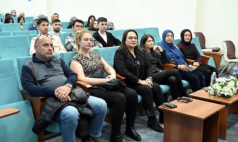 'İdarecilik, 24 Saat Ulaşılabilmeyi Göze Almaktır'