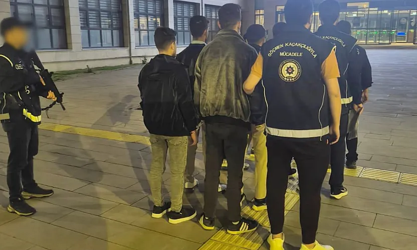 İscehisar'da Yakalanan Kaçak Göçmenler Sınır Dışı Edildi
