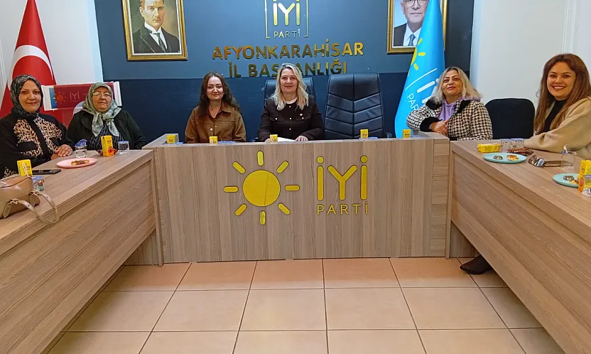 İYİ Parti'li Kadınlar İstişare Toplantısında Buluştu