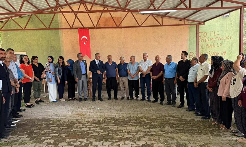 İYİ Parti'ye 60 Kişilik Katılım! AK Parti Ve MHP'den İstifa Ettiler