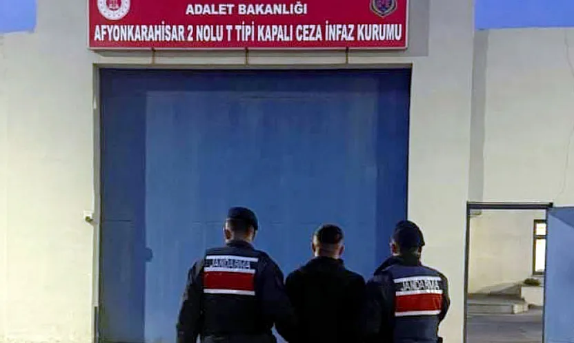 Jandarma Kapıyı Çaldı, İmalathane Ortaya Çıktı!