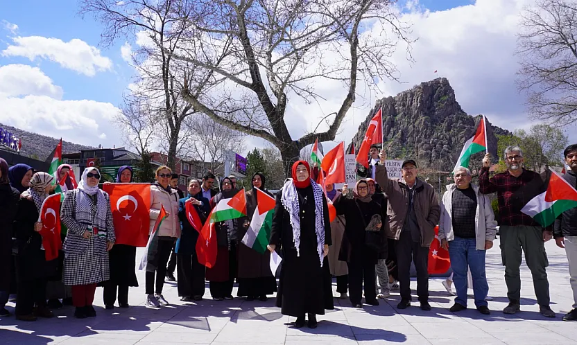 Kadınanalar Kültür Derneği: Kalbimiz Filistin'le Atıyor