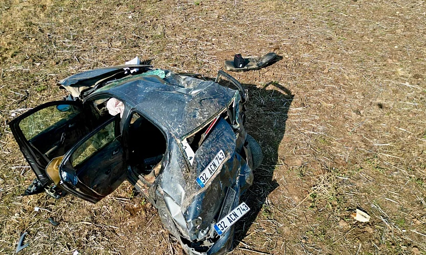 Kağıt Gibi Ezilen Otomobilden Şans Eseri Yaralı Çıktı