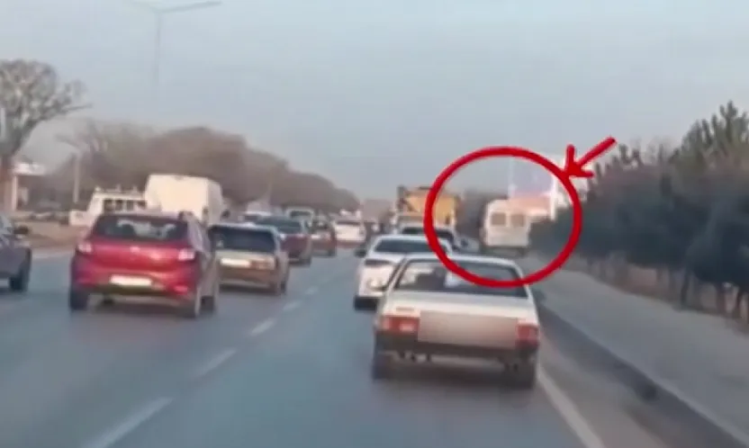 Kaldırımdan İlerleyen Araca Ceza