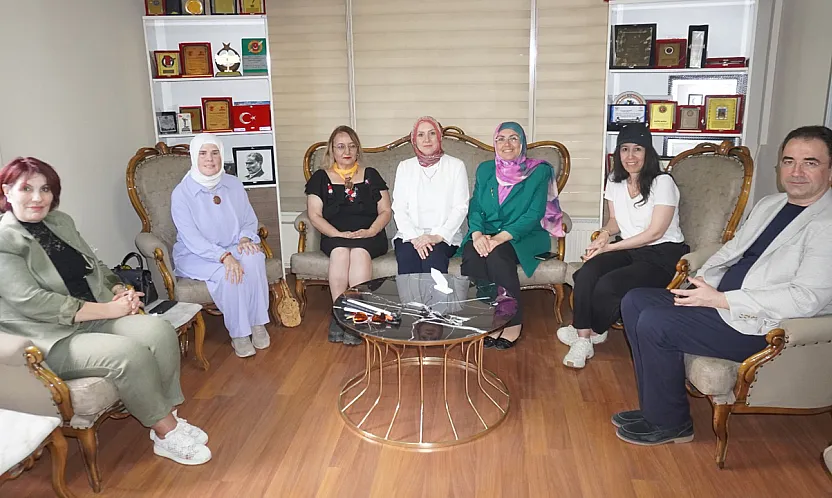 Kent Konseyi Kadın Meclisi'nden Kocatepe Gazetesi'ne Ziyaret