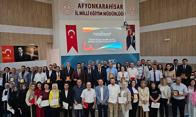 Köklerden Geleceğe Erdemli Nesiller Yetiştiriliyor