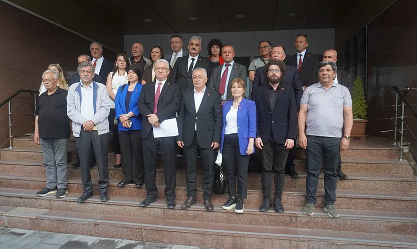 'Korkmuyoruz, Susmuyoruz, Bir Milim Geri Adım Atmıyoruz'