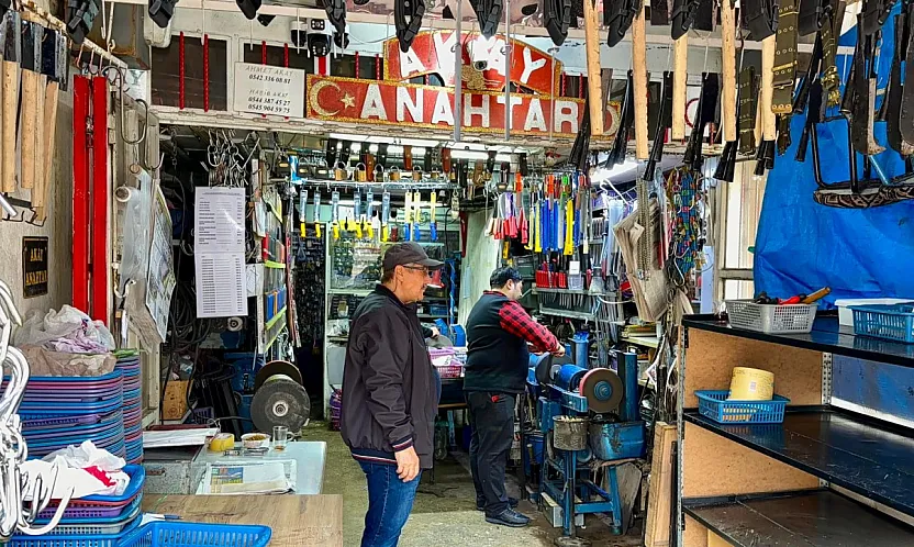 Kurban Mesaisi Başladı: Afyon'da Günde 2 Bin Bıçak ve Satır Bileniyor