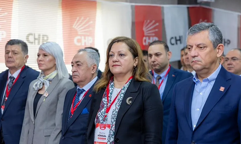'Kürsülerde Aslan Kesiliyordun, Değdi Mi İlkelerini Satmana?'