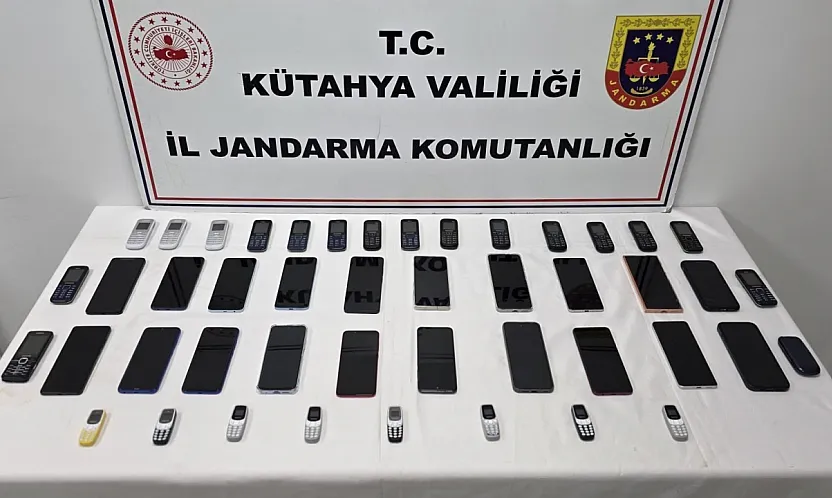 Kütahya'da 1,6 Milyon TL'lik Kaçak Telefon Operasyonu!