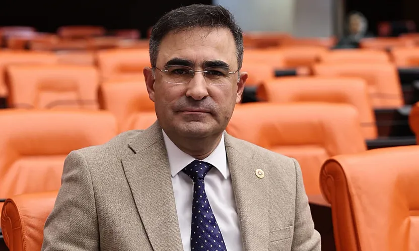 'Menderes Ve Arkadaşları Ezanı Özgürlüğüne Kavuşturdu'