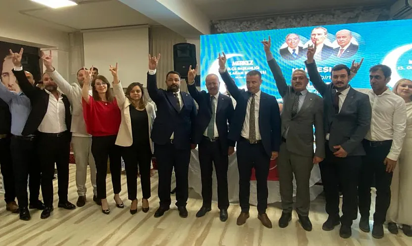 MHP Merkez İlçede Nöbet Değişimi