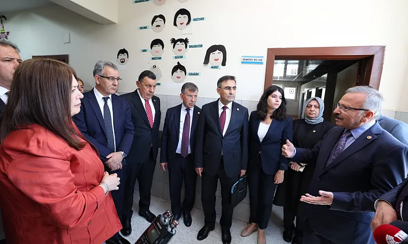 Milletvekili Arslan, Okullardaki Olayları İncelemek İçin Sahada