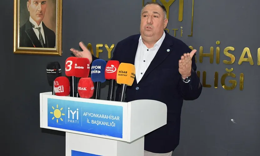 Mısırlıoğlu: Öğretmenler Sizin Taşeron İşçiniz Mi?