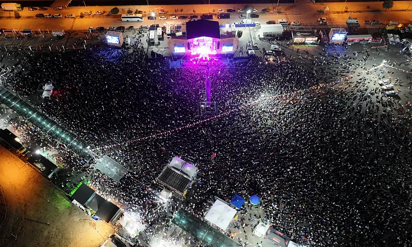 Motofest'te İkinci Gece Şov! M Lisa, Sefo Ve Demet Akalın Sahneyi Salladı