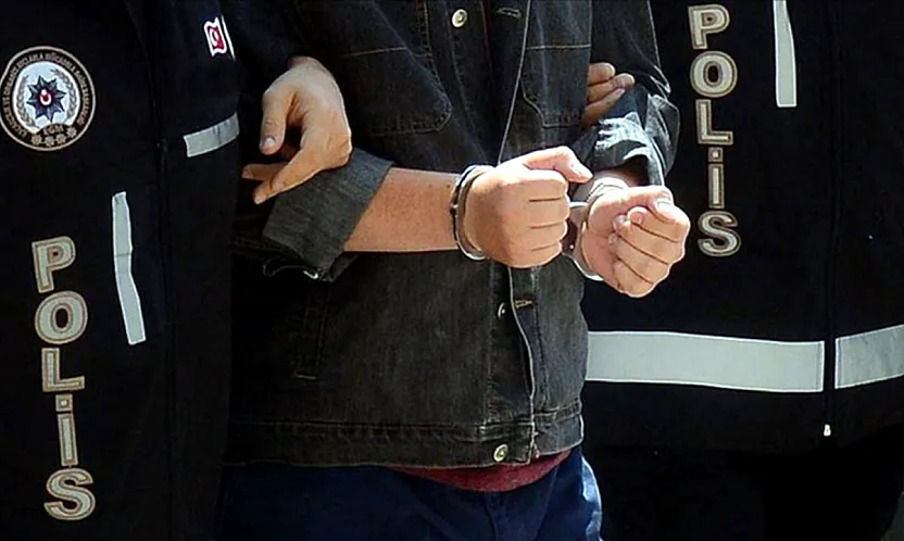 Müstehcen İçerikleri Paylaşılan 11 Yaşındaki Kızın Ailesine Gözaltı