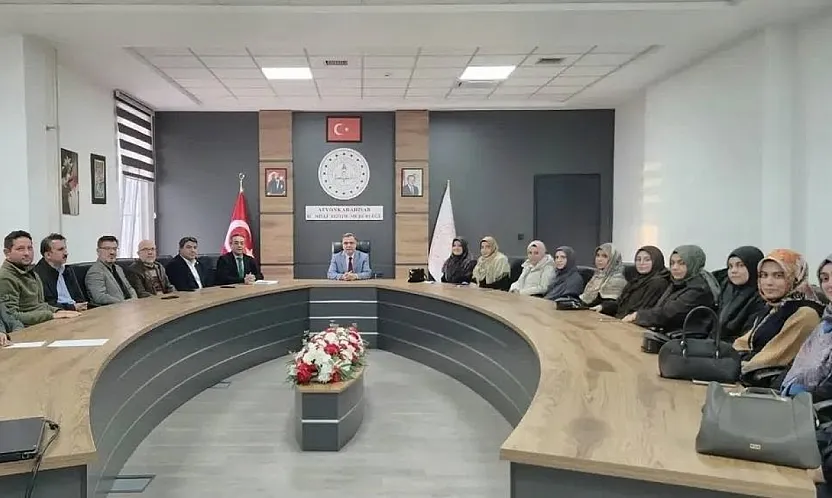 Öğretmenler Bu Kez Ders İçin Değil, Değerler İçin Buluştu