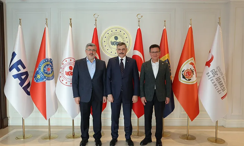 Özkaya Bakanla Görüştü Afyon'un 7 İlçesine Müjde Gelecek Mi?