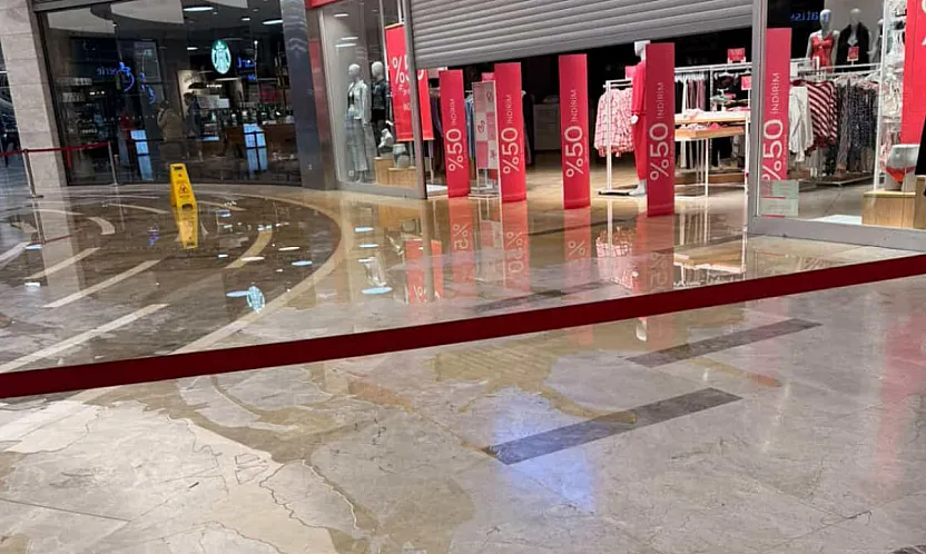 Park Afyon'da Esrarengiz Olay! Ağır Koku ve Zehirlenme Paniği!