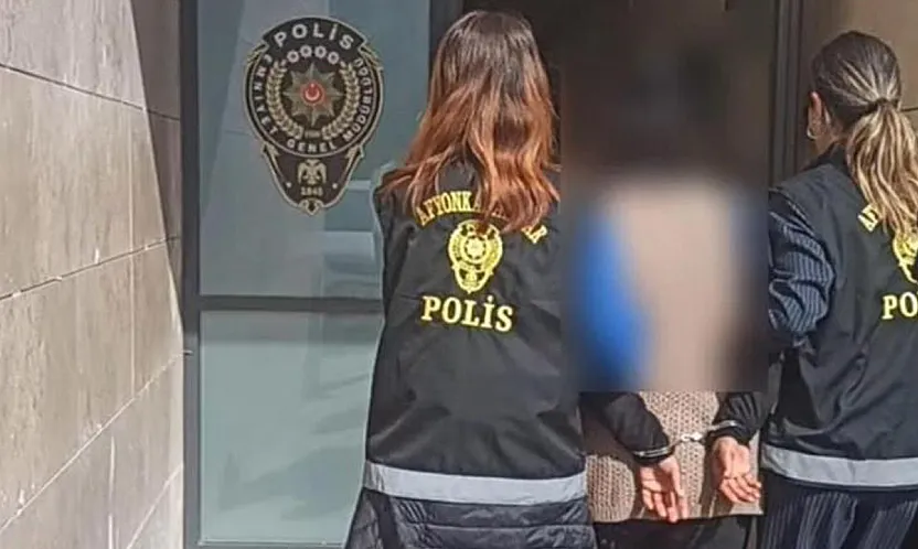 Rekor Ceza İle Aranan Kadın Afyon'da Yakalandı
