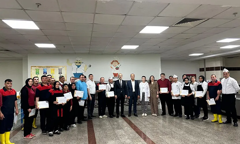 Sağlık Yöneticilerinden Hastane Mutfak Çalışanlarına Özel Ziyaret
